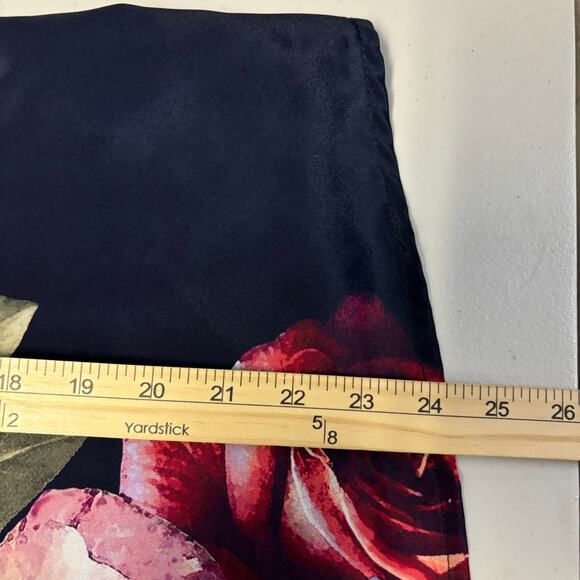 Chico's Top Women Size Small Navy Blue Scoopneck Floral Print Lightweight Comfy - Picture 6 of 9